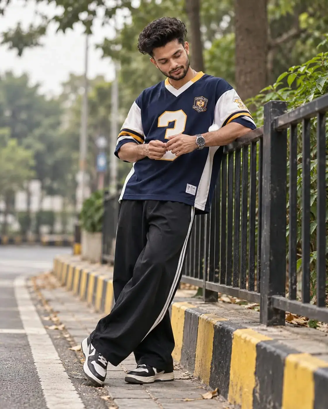 4K Men's Streetwear Portrait Prompt