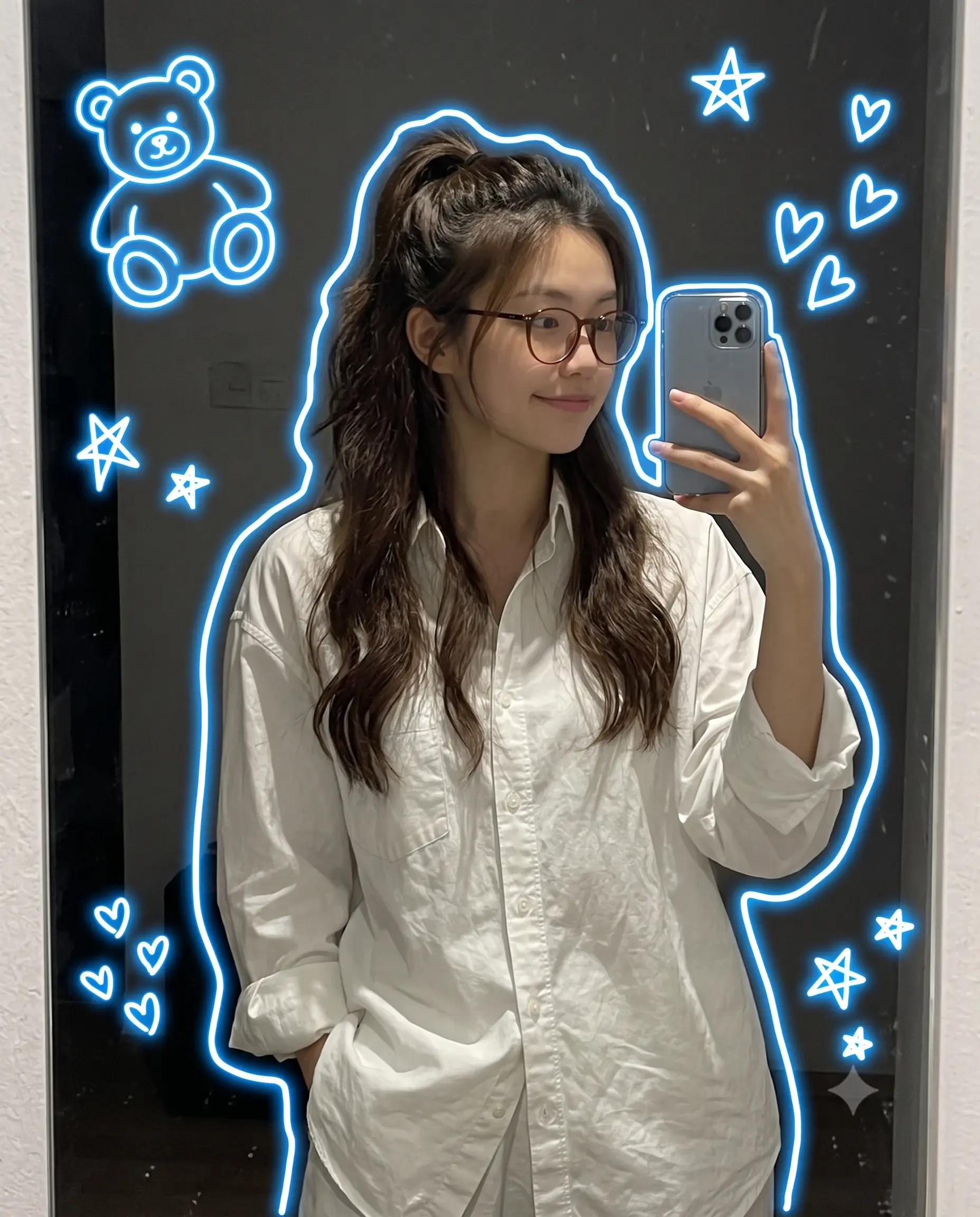 Aesthetic Blue Glowing Outline & Doodles Mirror Selfie Prompt