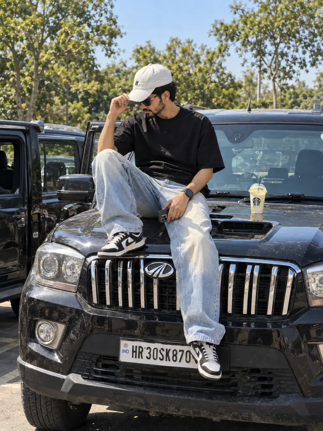 Aesthetic Scorpio Hodd Sitting Prompt