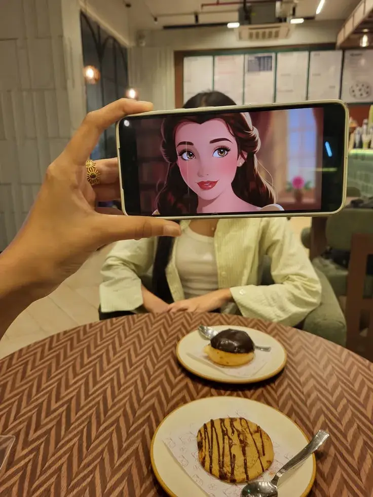 📱🍰 Café Phone Magic ✨