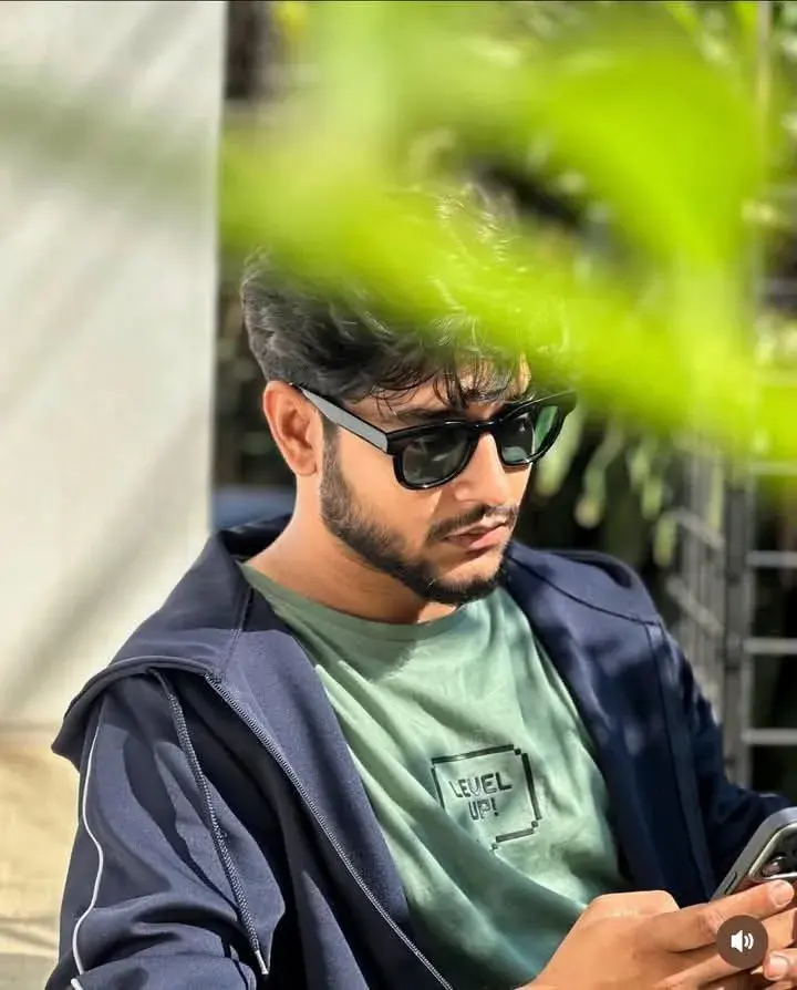 “Chill Mode – Urban Attitude”