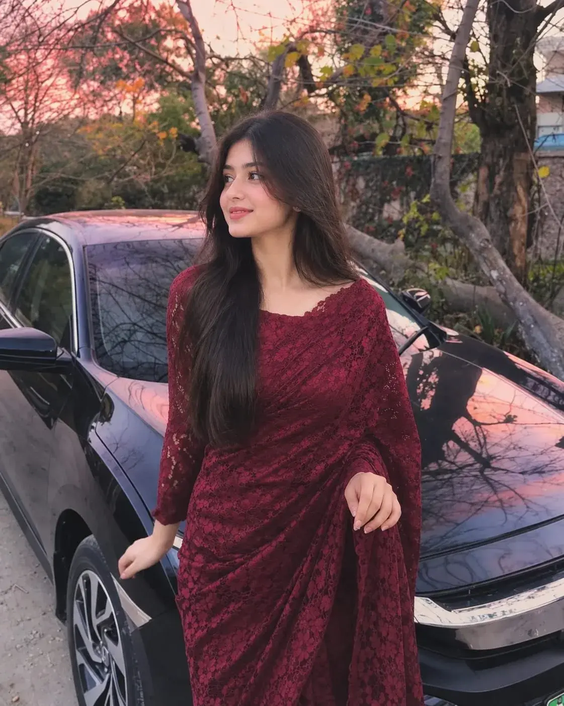 “Crimson At Dusk” 🌹