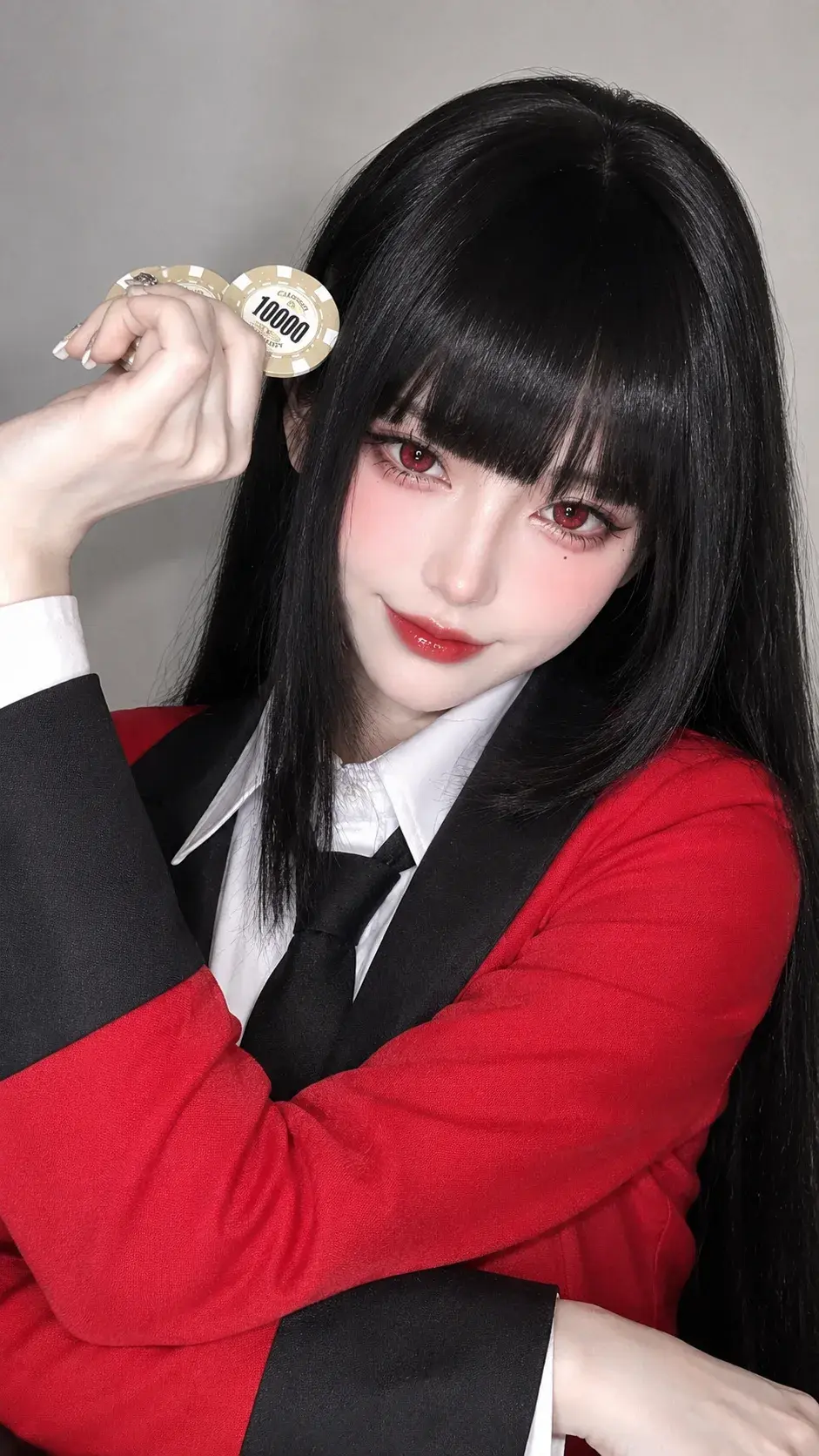 ❤️ Crimson Queen — Ruby Eyes Cosplay