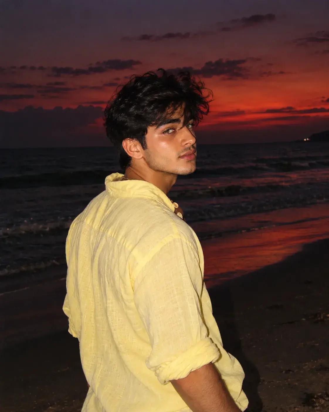 Crimson Tides 🌅 | Golden Hour, Midnight Soul