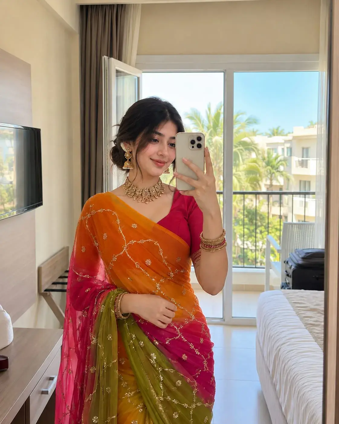 Festive Colors & Mirror Selfies 🧡💖✨