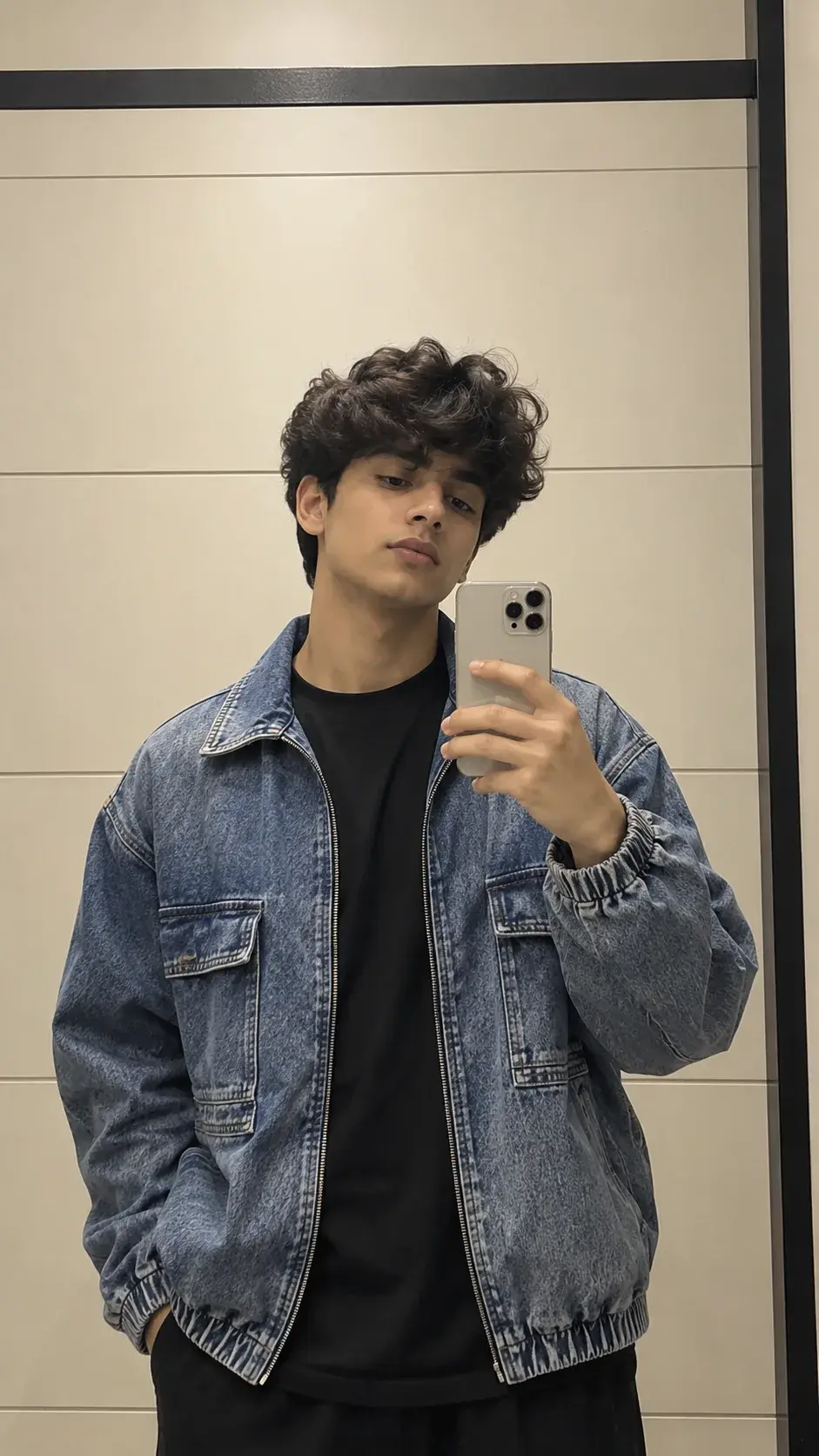 Fitting Room Mirror Selfie Prompt