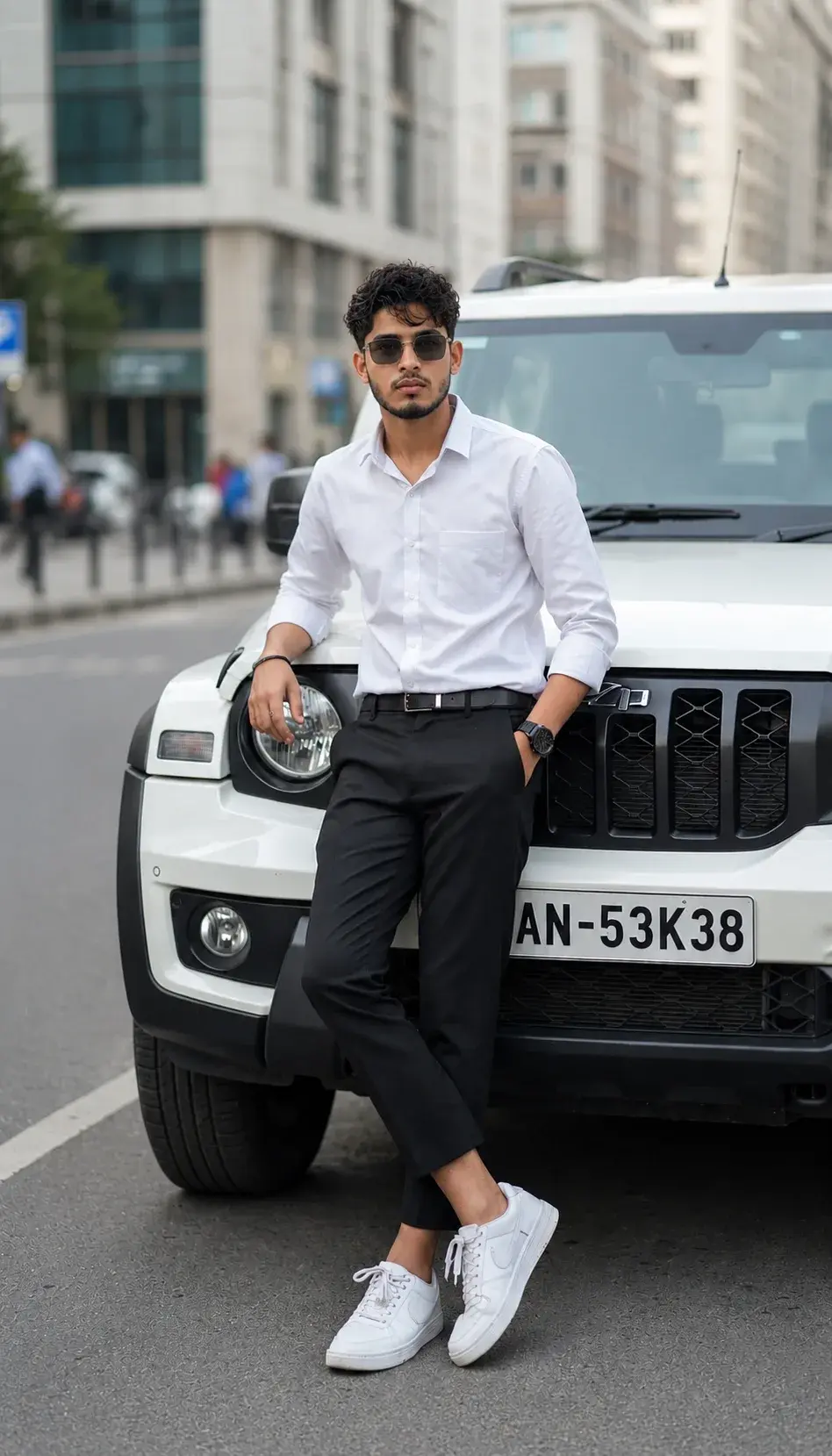 Front-Facing Thar Look
