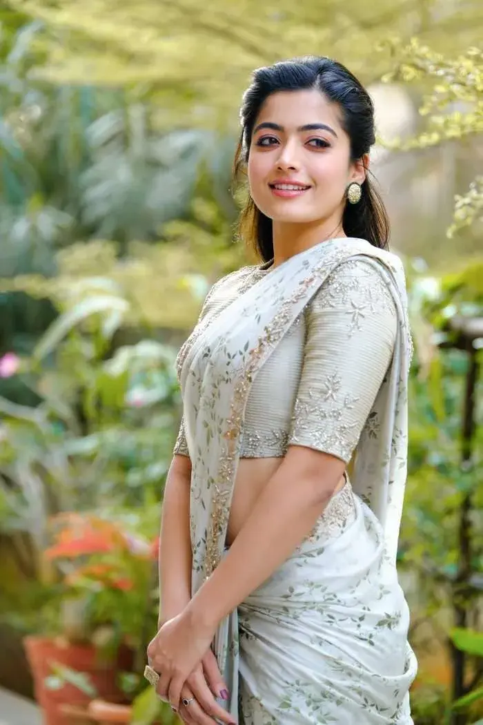 Girls Beautiful Saree Portrait