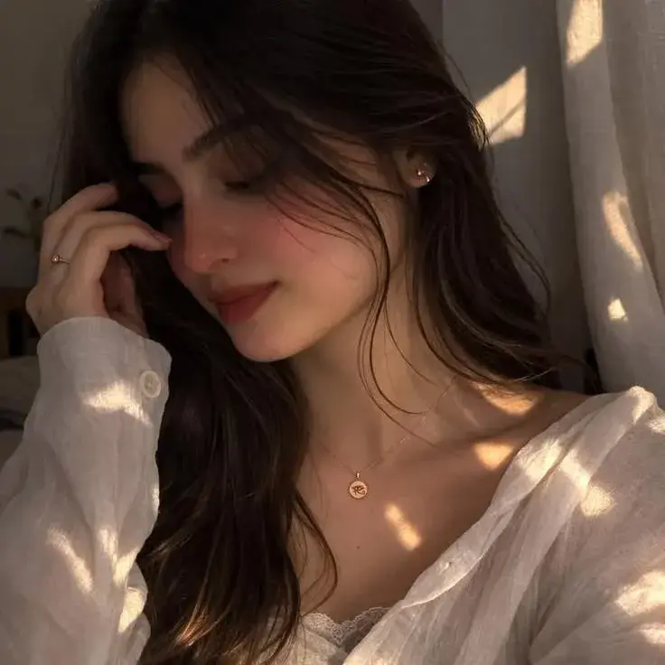 🌅 Golden Hour Soft Look