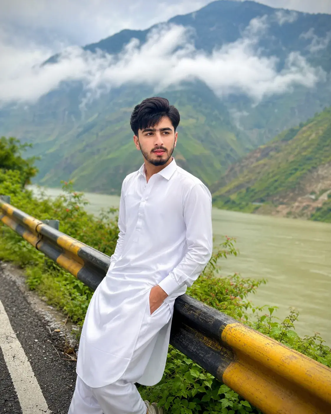 Khaksar Editor