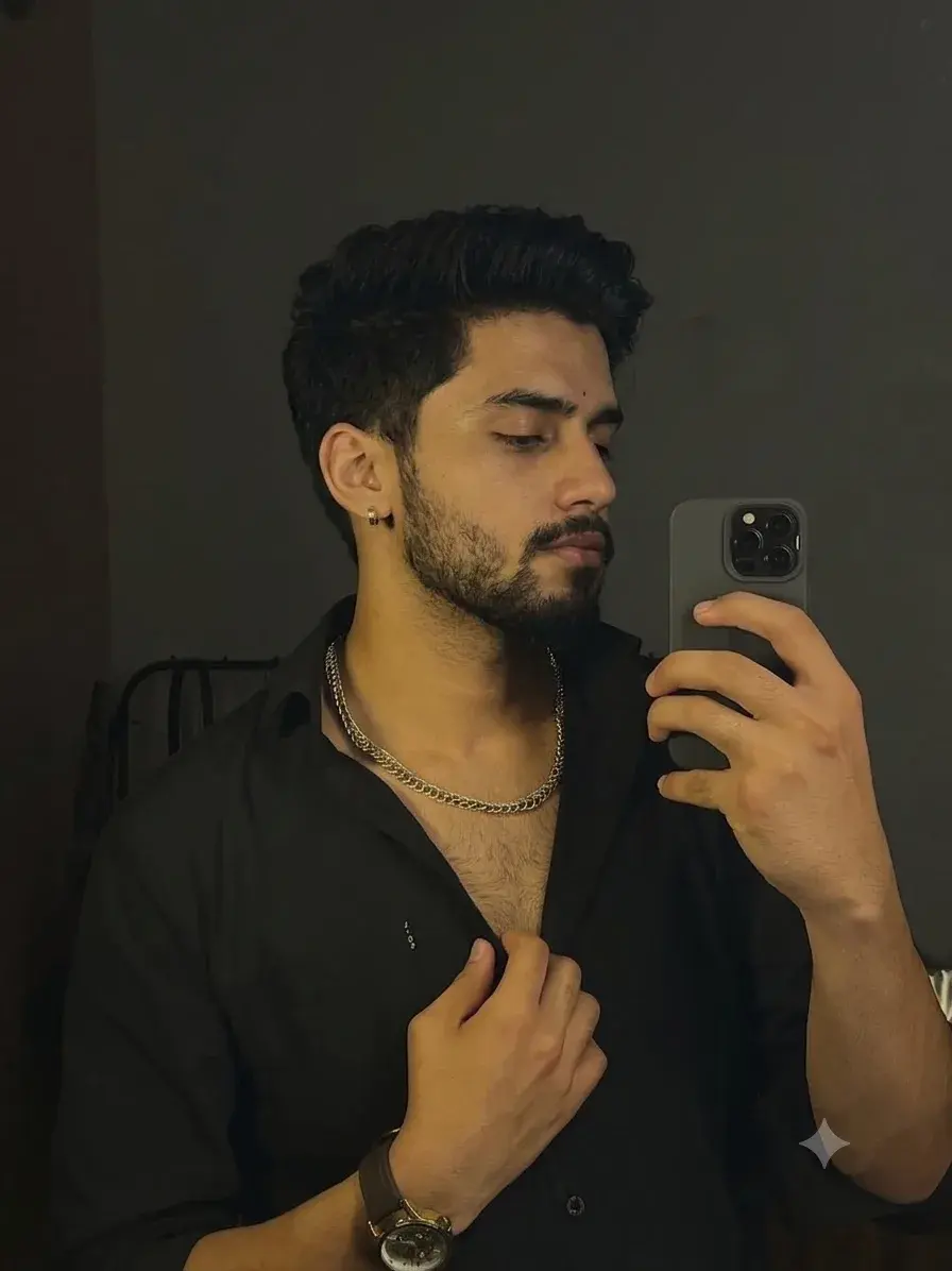Mirror Selfie Prompt