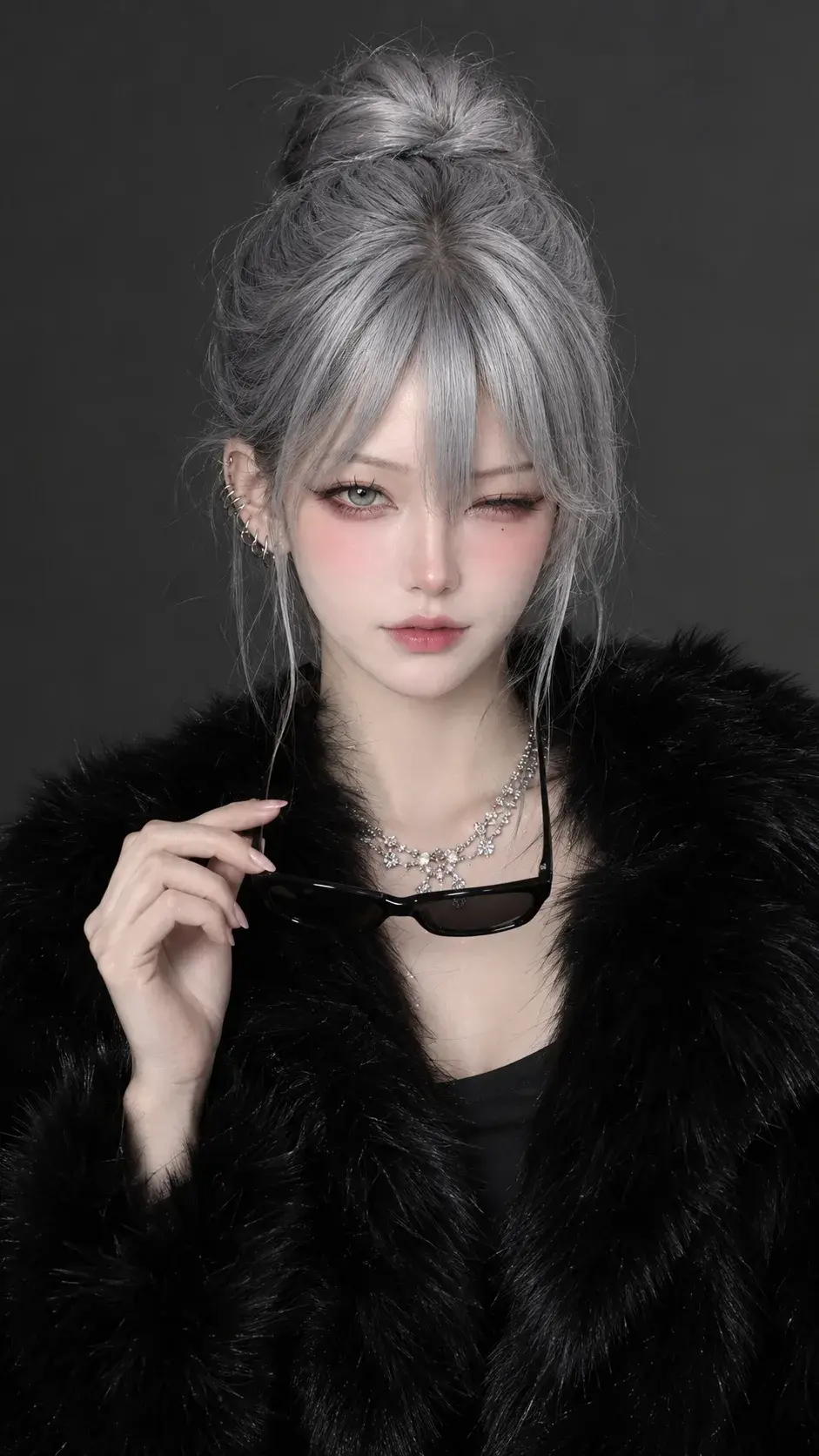 🖤 Silver-Grey Luxury — Black Fur Glamour