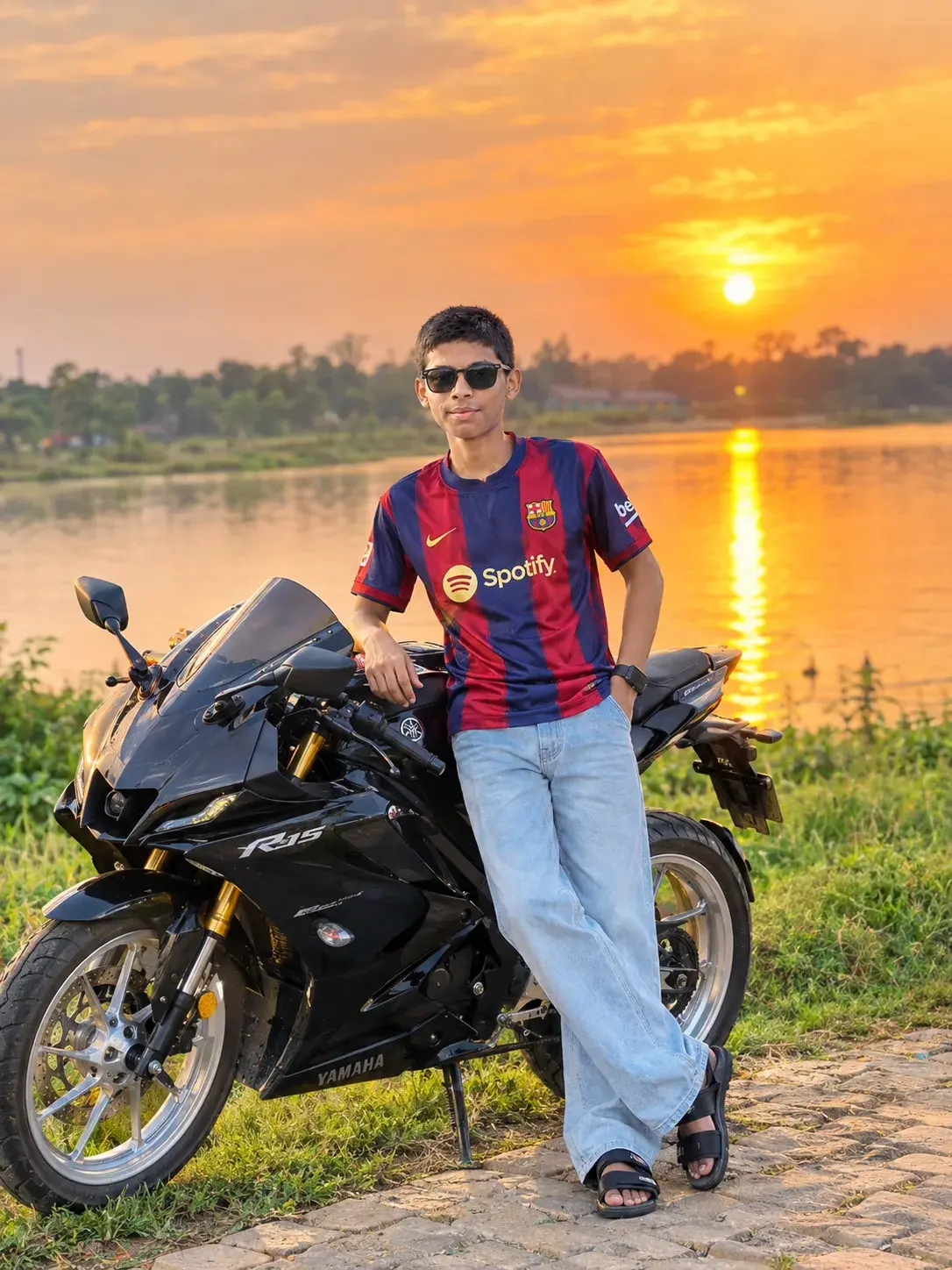 😎🔥 Speed, Style & Sunset Vibes 🏍️🌅