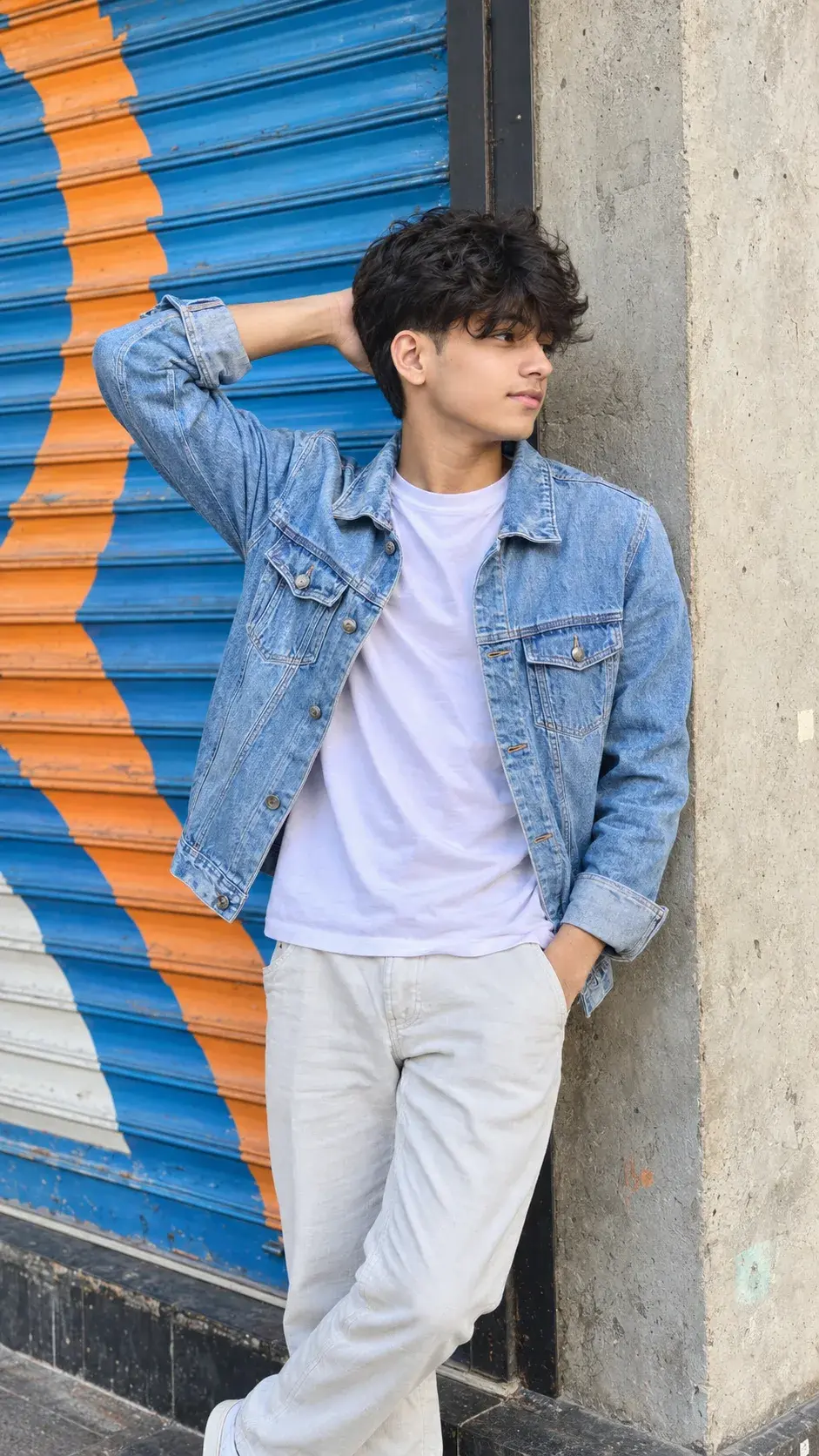 Street Fashion Aesthetic Photo Prompt
