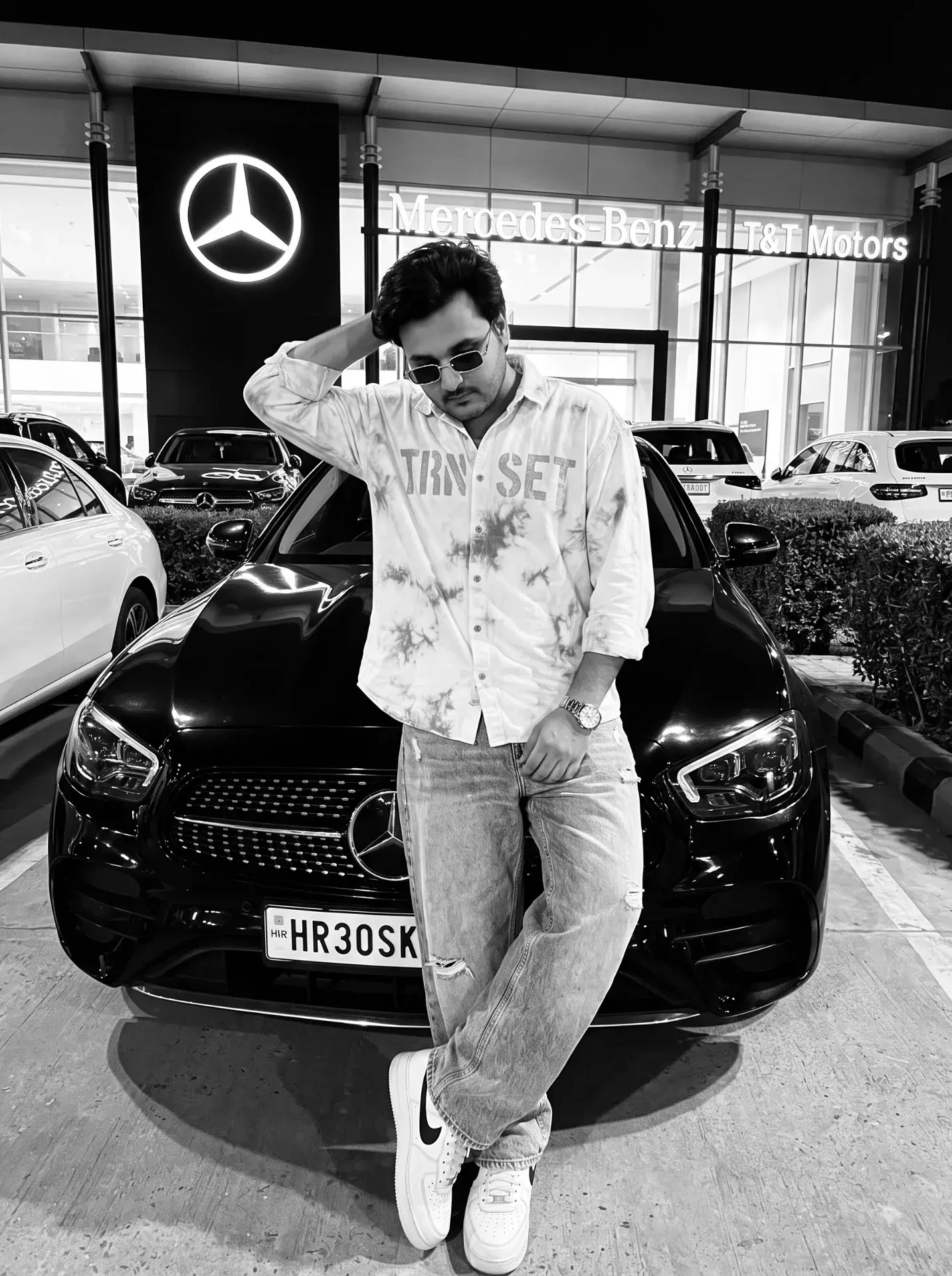 Stylish Photoshot Mercedes-Benz C-Class - AI Image Prompt