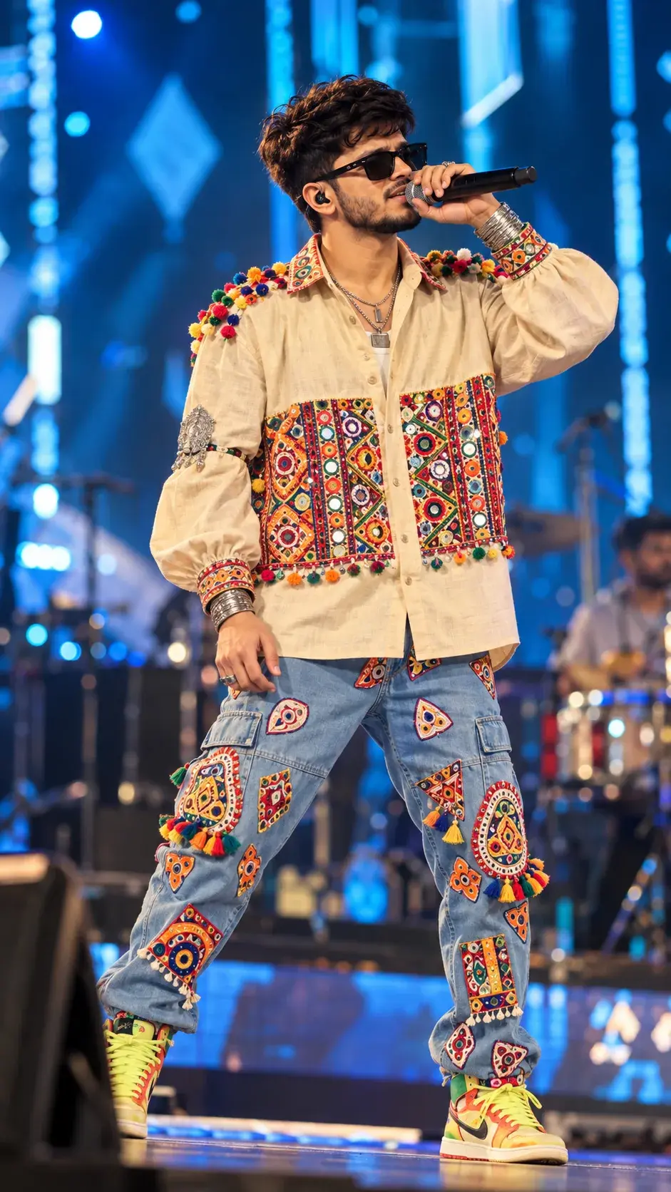 📸 Ultra-Realistic Cinematic Indian Singer Live Concert Portrait Prompt